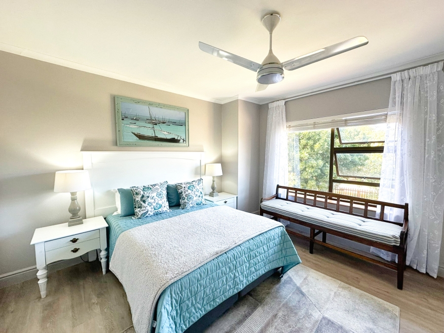 5 Bedroom Property for Sale in The Island Western Cape